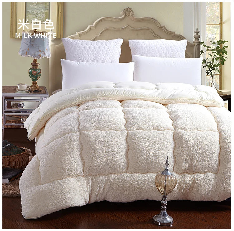 100% Fiber White Brown winter comforter quilt blanket