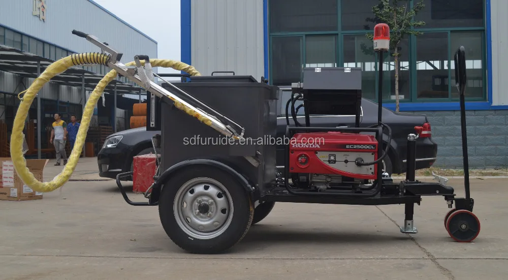 road crack sealing machins.jpg