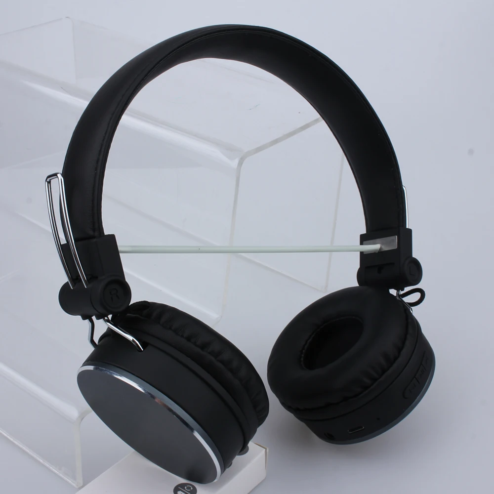Headset 03.jpg