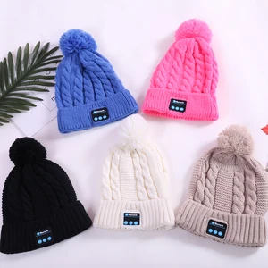 Trade Assurance Amazon Hot Christmas Winter Beanie with Speakers Beanie Hat with Headphone