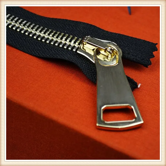 Elegant Wide Black Zipper With Big Zipper Head For Clothes Or Pants Buy Black Zipper,Riri
