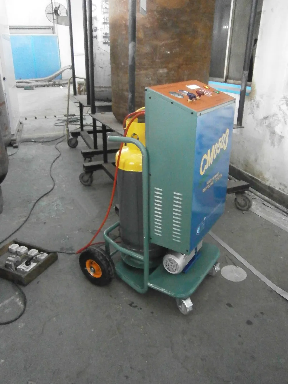 R410a Oil Less Refrigerant Recycle Machine Cm05 For Car A/c Maintenance