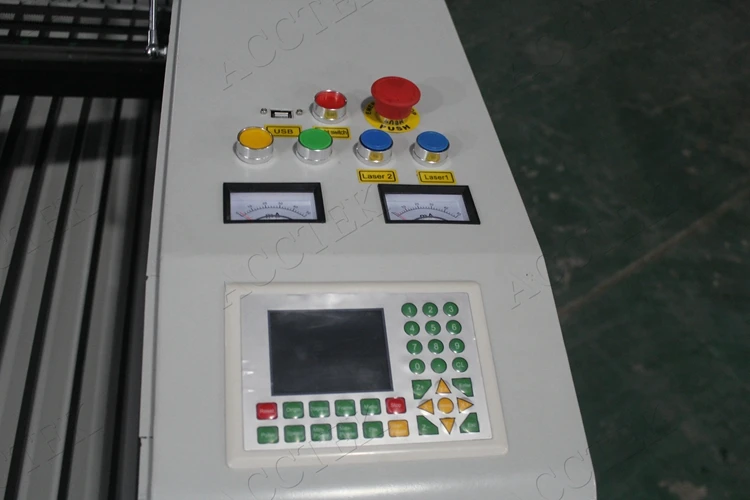 laser cutter2.jpg