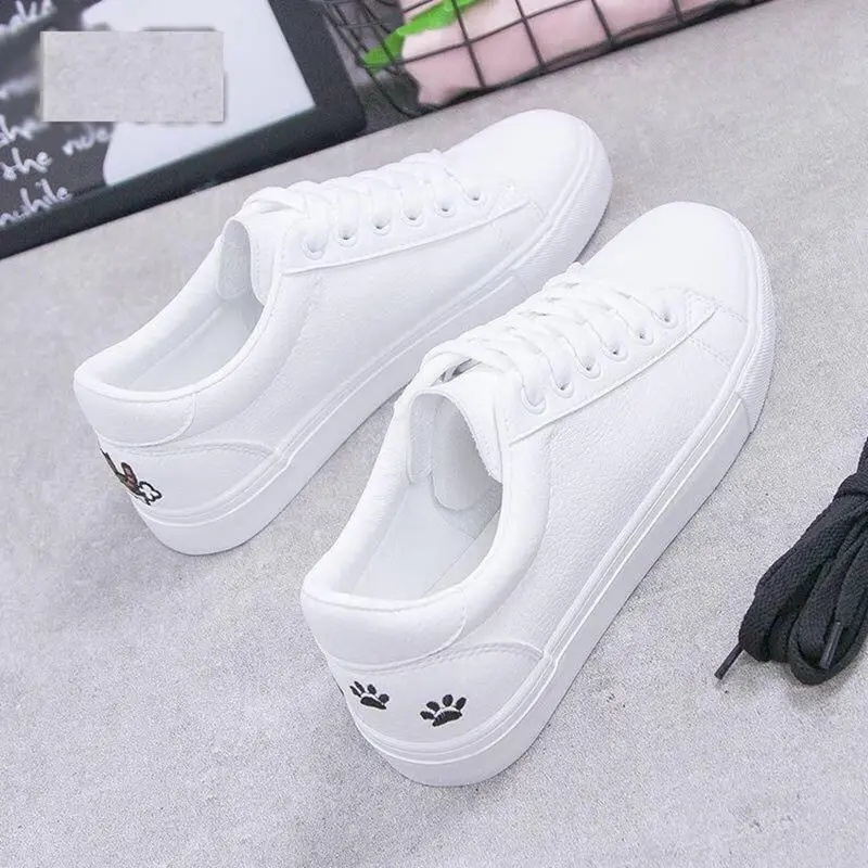 

Four seasons new style small white shoes female flat bottom lacing shallow mouth student board shoes casual women's single shoes, As the picture show