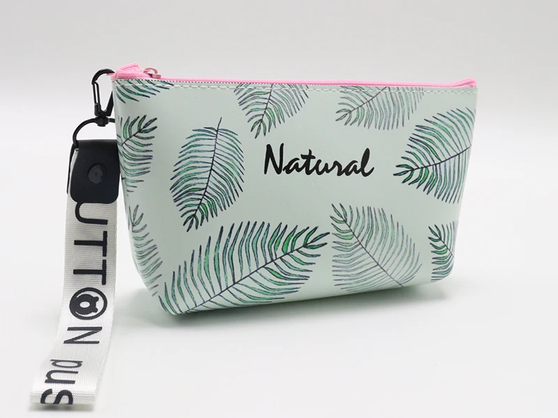 green cosmetic bag2.JPG