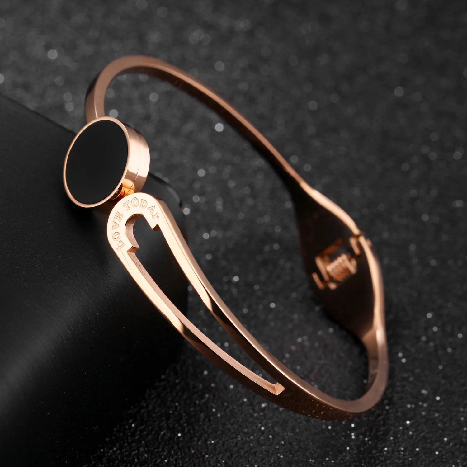 Wholesale Custom Design Charm Stainless Steel Bangles Design