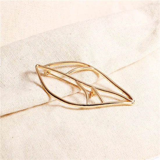 

Simple Street Beat Brooch Clothing Jewelry Alloy Leaf Ladies Brooch, Gold,silver