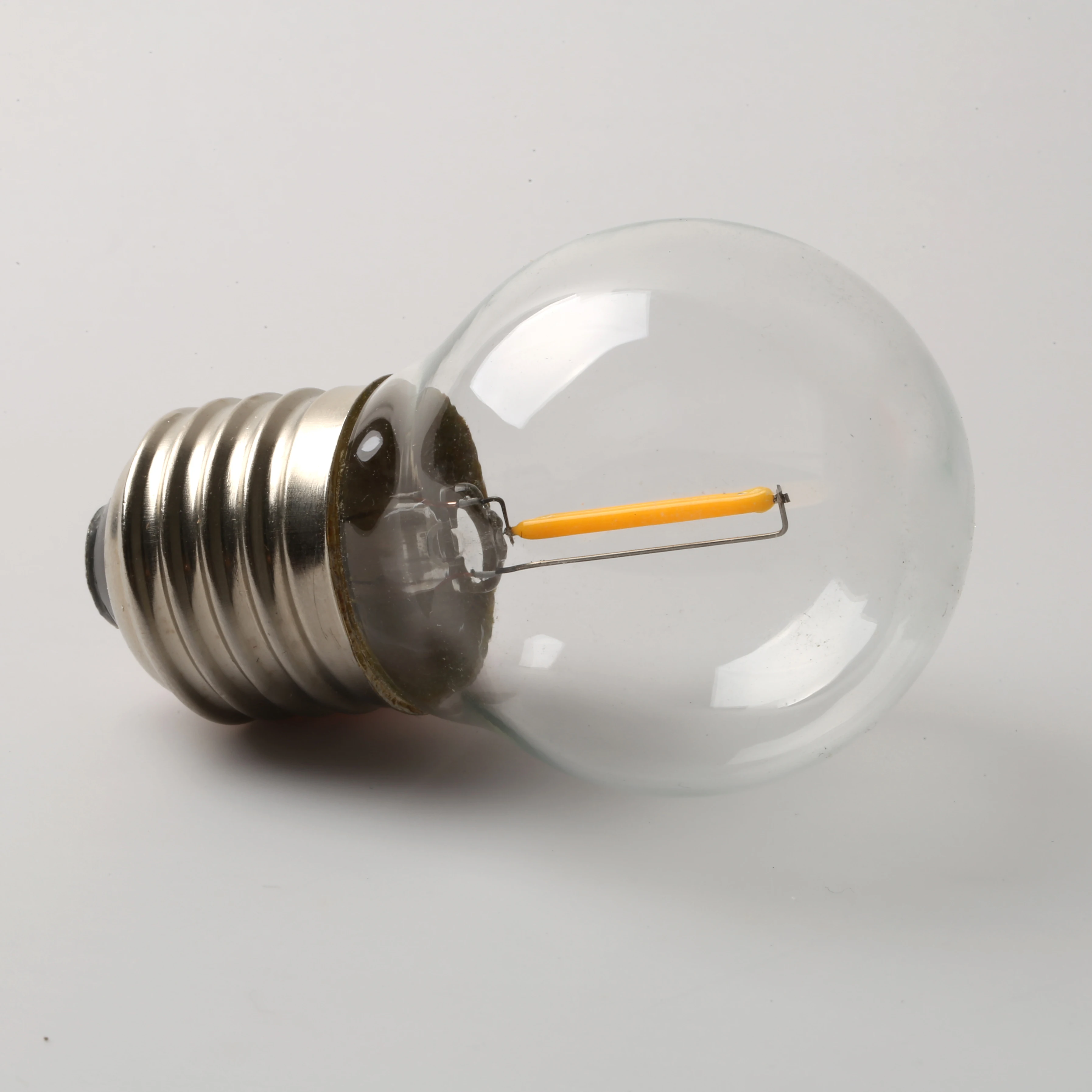 G40 LED Filament bulbs, large light bulbs indoors.