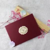 Folded Paper Board Custom Wedding Invitations Cards Elegant Luxurious Gold Wedding Invitation Card with 3D Envelope