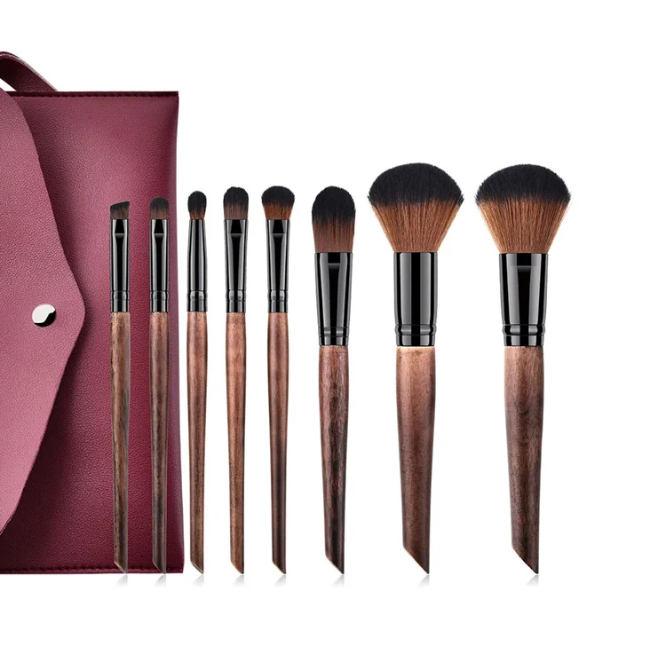 Makeup brushes (1).png