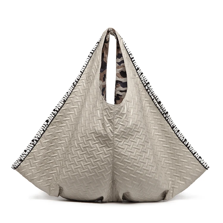 

Ready To Sale Daily Fashion Grey Color Sports Bag Large Capacity Shopping Bag Yoga Bag Woman Handbags, Customized color