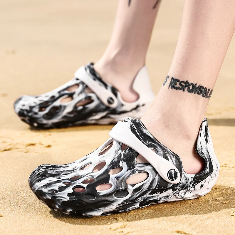 

Hollow Out Garden Slippers Men Shoes Breathable Foam Runners Water Footwear Summer Outdoor Men Sandals Beach Slippers Camouflage