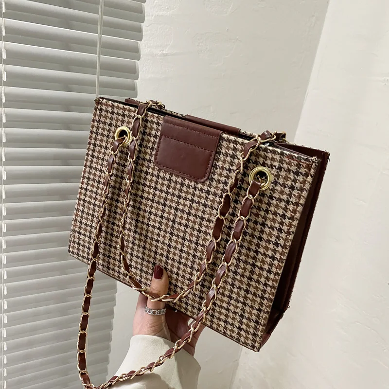 

2021 Luxury Design Criss-Cross Lady Sling Crossbody Bags Shoulder Chains Women Handbags Ladies Bags, Customizable