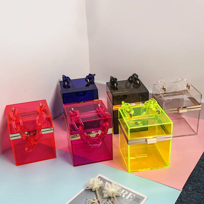 

Wholesale Purse and Handbags New Arrivals Women Clear Acrylic Clutch Bag