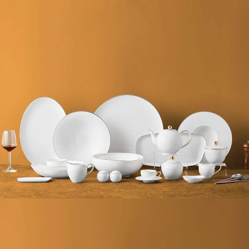 

Horeca Hotelware Chinese Porcelain White Dinner Dish Set Ceramic Tableware Teaware Bone China Dinnerware Set with Gold Rim
