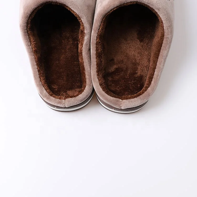 

High Quality Faux Fur Lining Outside Winter Warm Indoor House Men Slippers, Red