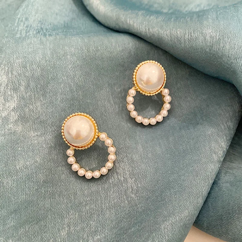 

JUHU Pearl Round Earrings Female 925 Advanced French Retro Earrings Temperament Korean Personality New Earrings, Picture color