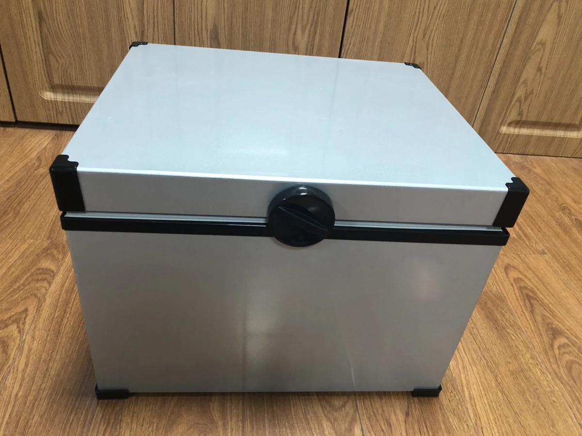 17升车载便携式冰箱冷冻机dc ac迷你移动冰箱