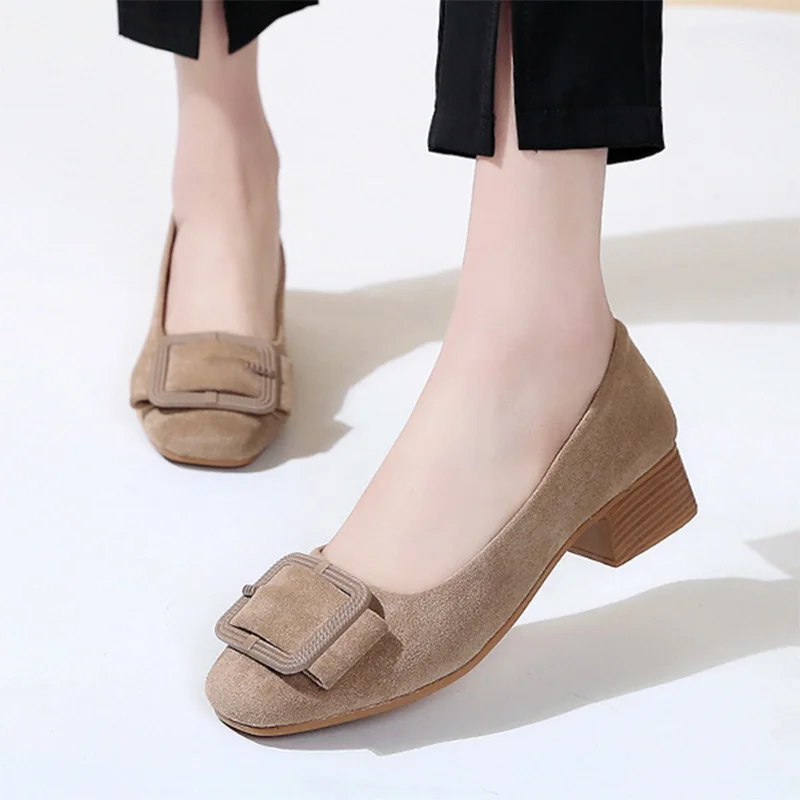 

2020 autumn new female British style small leather shoes mid-heel retro thick heels, Different colors and support to customized