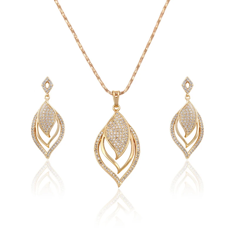 

63558 Xuping Ladies Fashionable Gold Plated diamond Shape Hot sale Jewelry Set