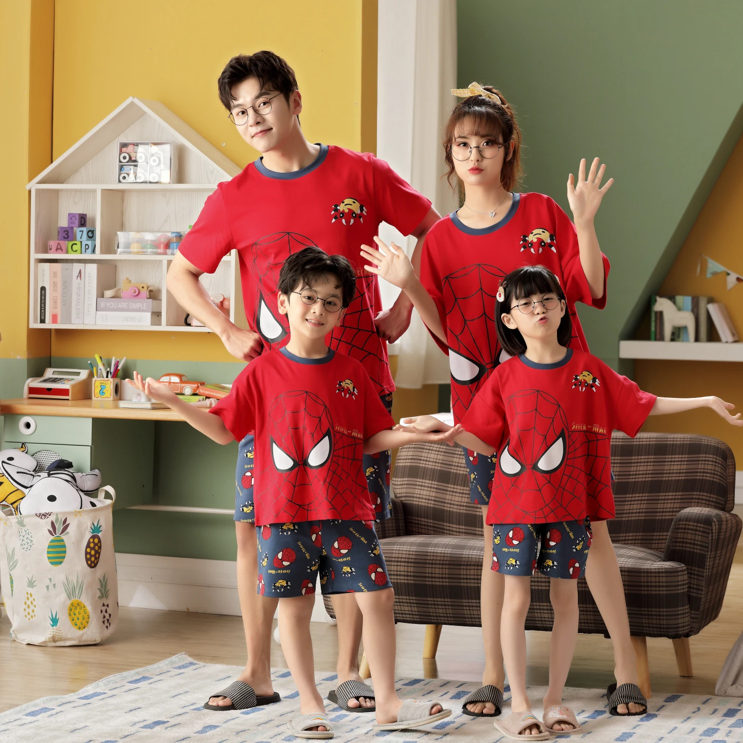

Summer Cute Family Matching Clothes Cartoon Pajamas Set Loungewear Home wear Kids Pijamas Daddy Mommy And Me Outfits Sleepwear, Red