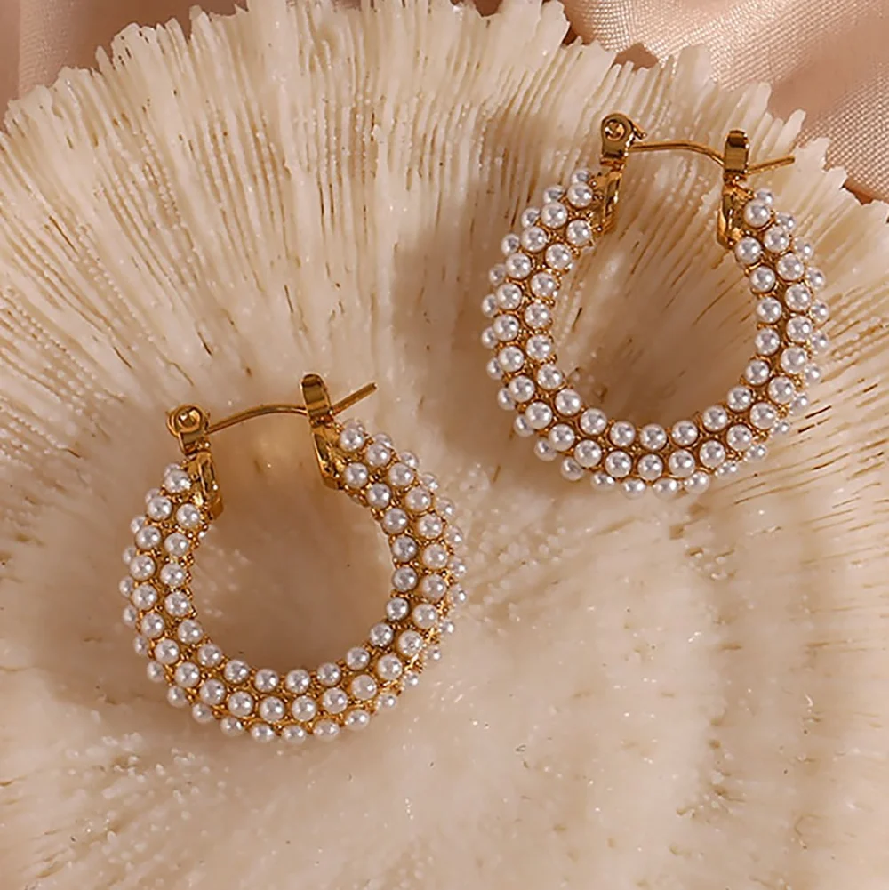 

Elegant Fresh Water Pearl Hoop Earring For Women 18K Gold Plated Stainless Steel Hoop Earring