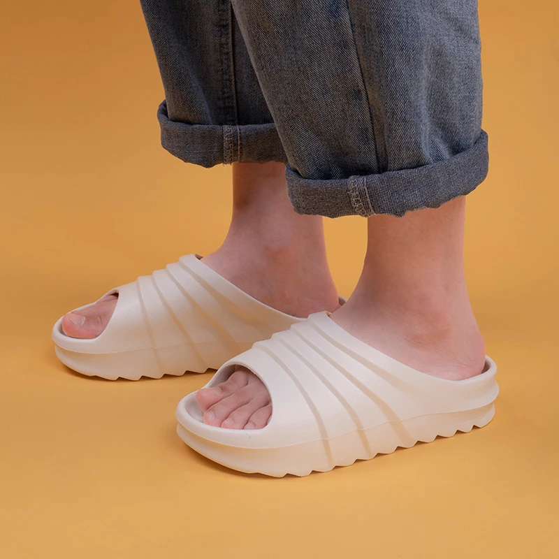 

Home shoes Outdoor Sandals Wild Thick Bottom Waterproof Equick Shoes Female Bathroom EVA Slippers, 1pairs