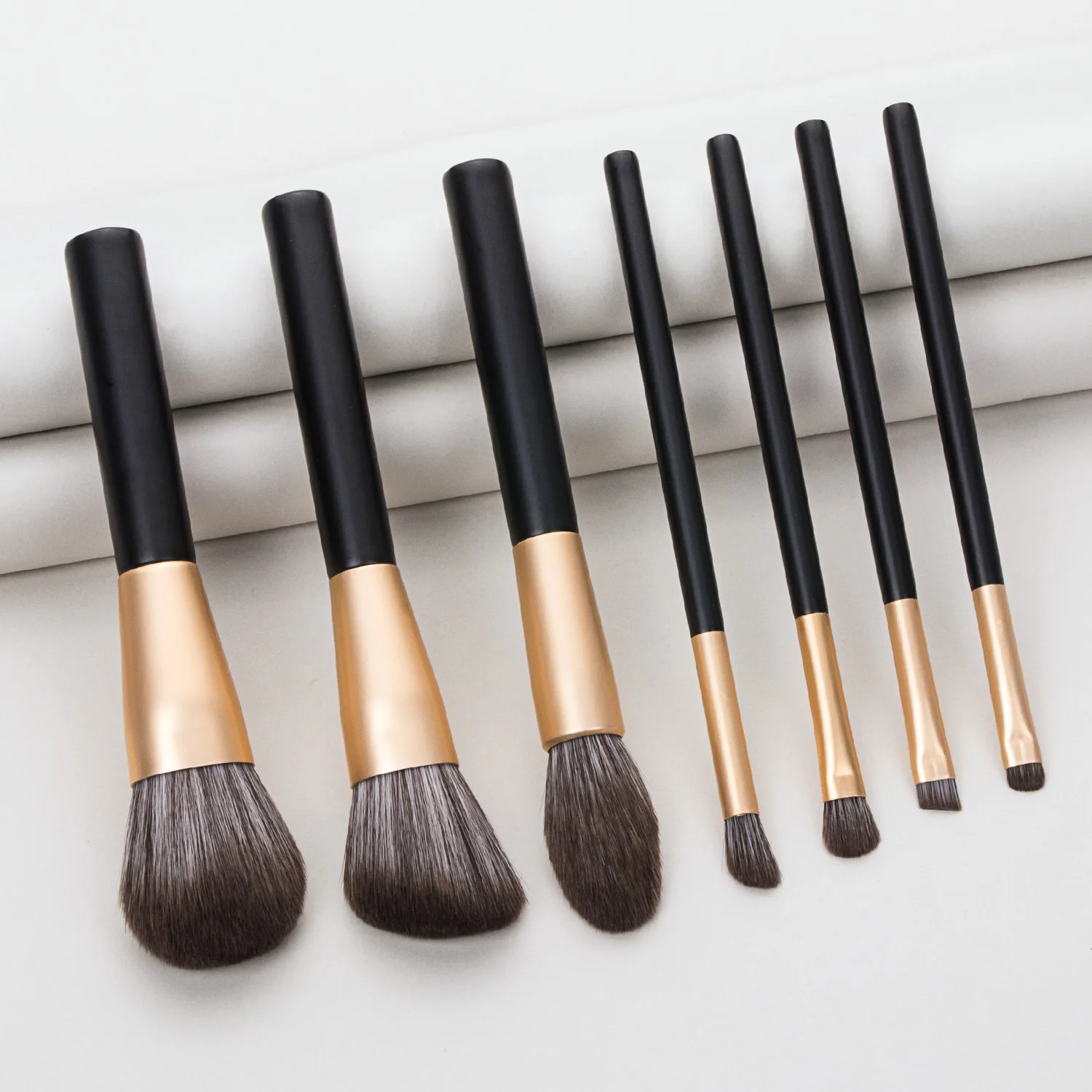 

best selling vegan Makeup beginner Brushes Tool Set Cosmetic Powder Eye Shadow Beauty Custom Make Up Brush Maquiagem, Green black