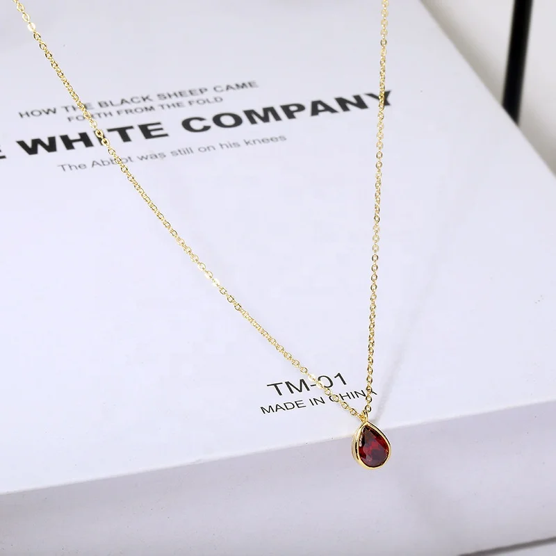 

Fashion Glass Teardrop Pendant Necklace Crystal Charm Gold Chain Necklace Women Fashion Female Jewelry