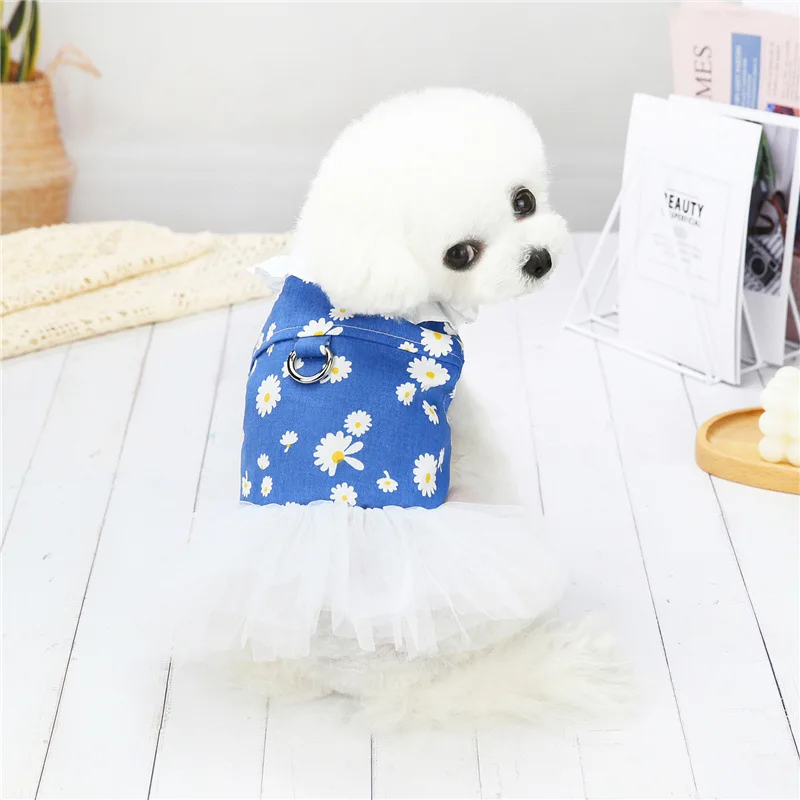 

New spring and summer denim gauze skirt Teddy Bichon small dog skirt traction rope, Picture show