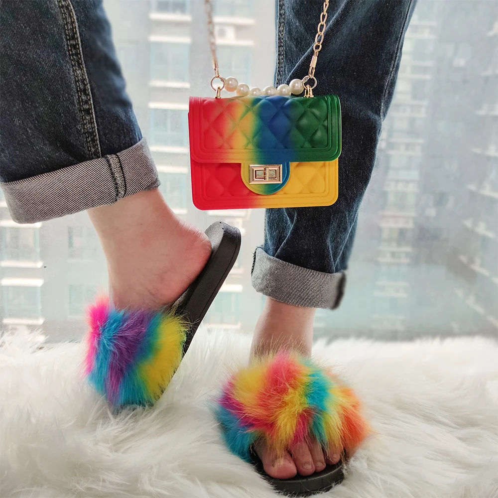 

2021 Fashion Mini Handbags and Matching Furry Sandals Set Wholesale PVC Purse and Slipper Slippers for Little Girls, Yellow, red, green, black, pink