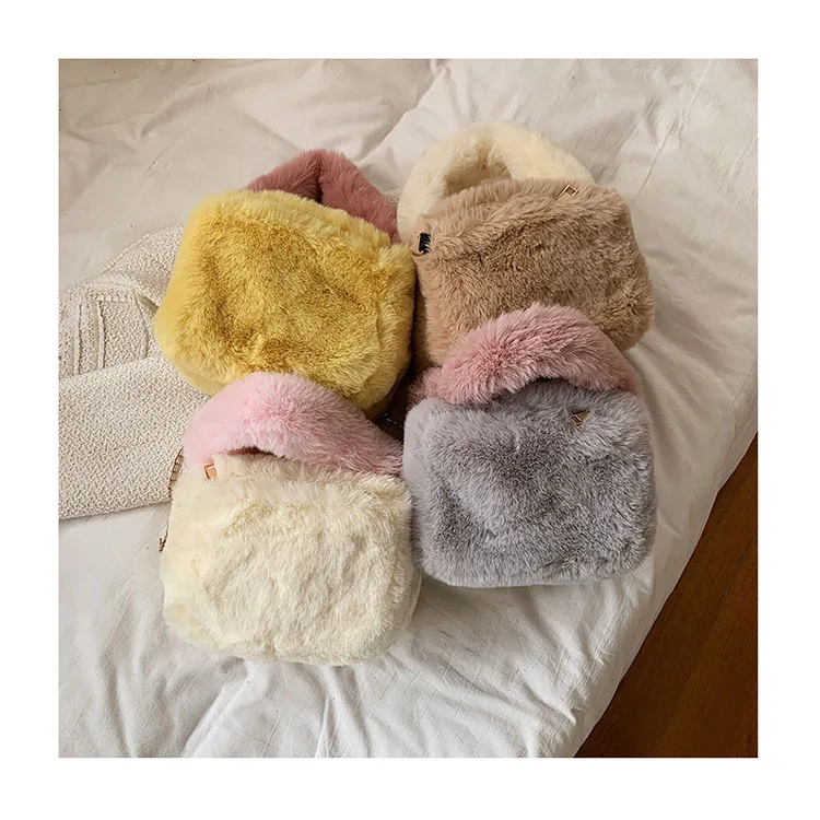 

Soft Plush Ladies Box Shaped Shoulder Messenger Bags Chains Luxury Women Panelled Hand Clutch Bags Faux Fur Handbags for Women