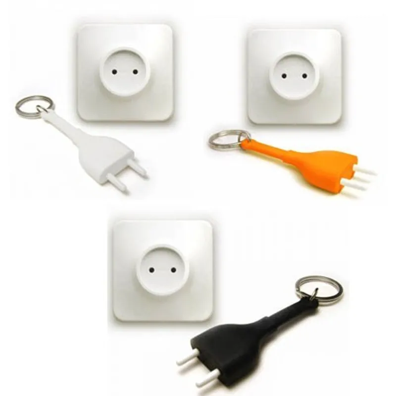 

Plug and Socket Shape Keychain Set Key Anti-lost Device Household Storage Tool, As photo