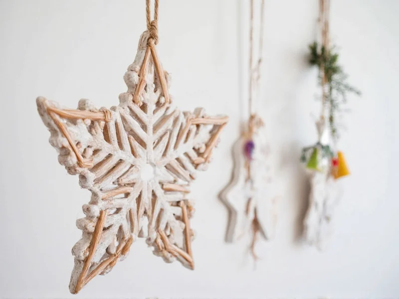 10 Easy DIY Christmas Ornaments: Budget & Eco-Friendly Ideas