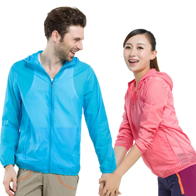 

Hot Sale Promotional Sport Coat Water Repellent Hoodie Wind Breaker Skin Jacket For Women and Men