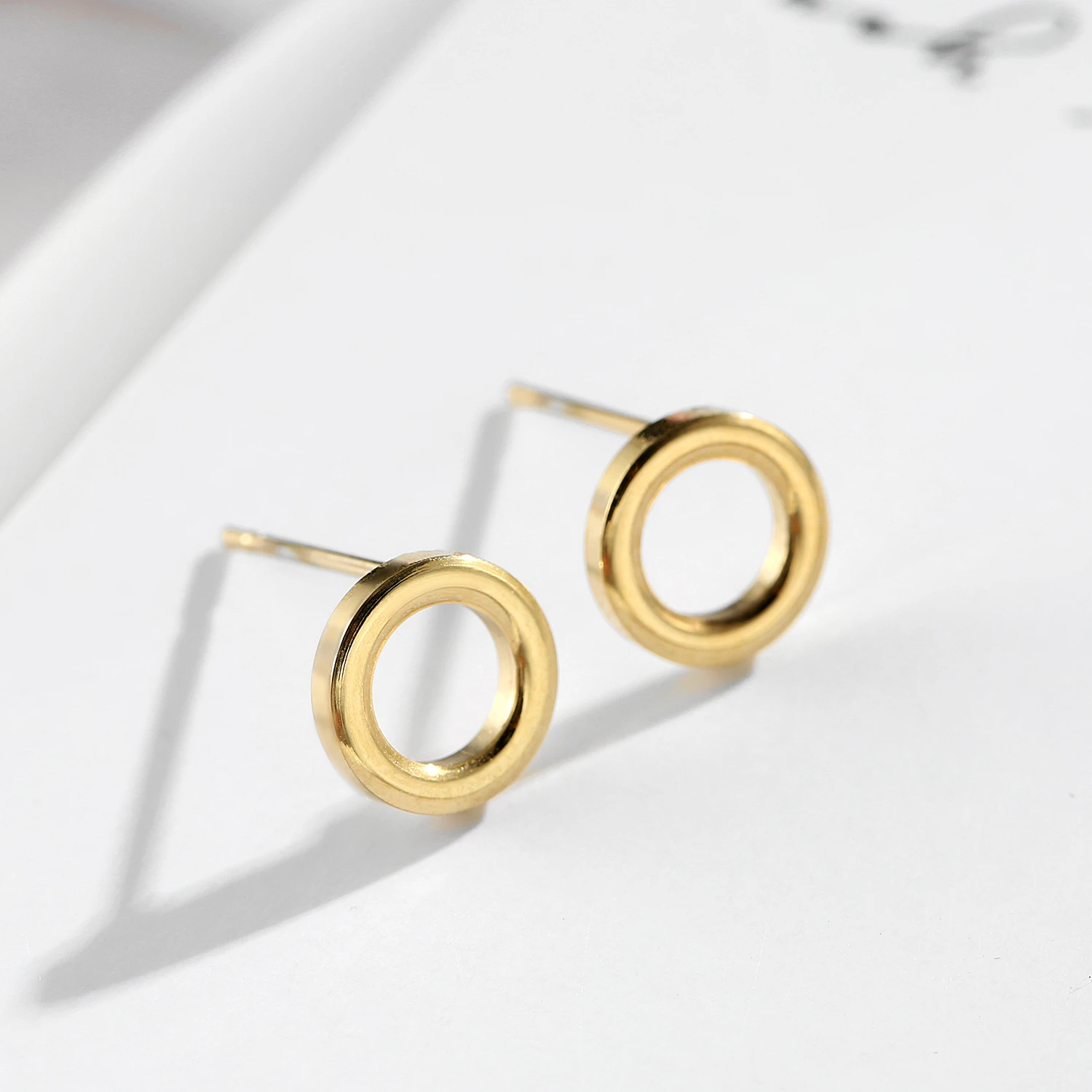 Ladies Small Round Earrings Women Minimalist Jewelry Trendy 14k Gold Wholesale Stainless Steel Elegent Earrings Studs