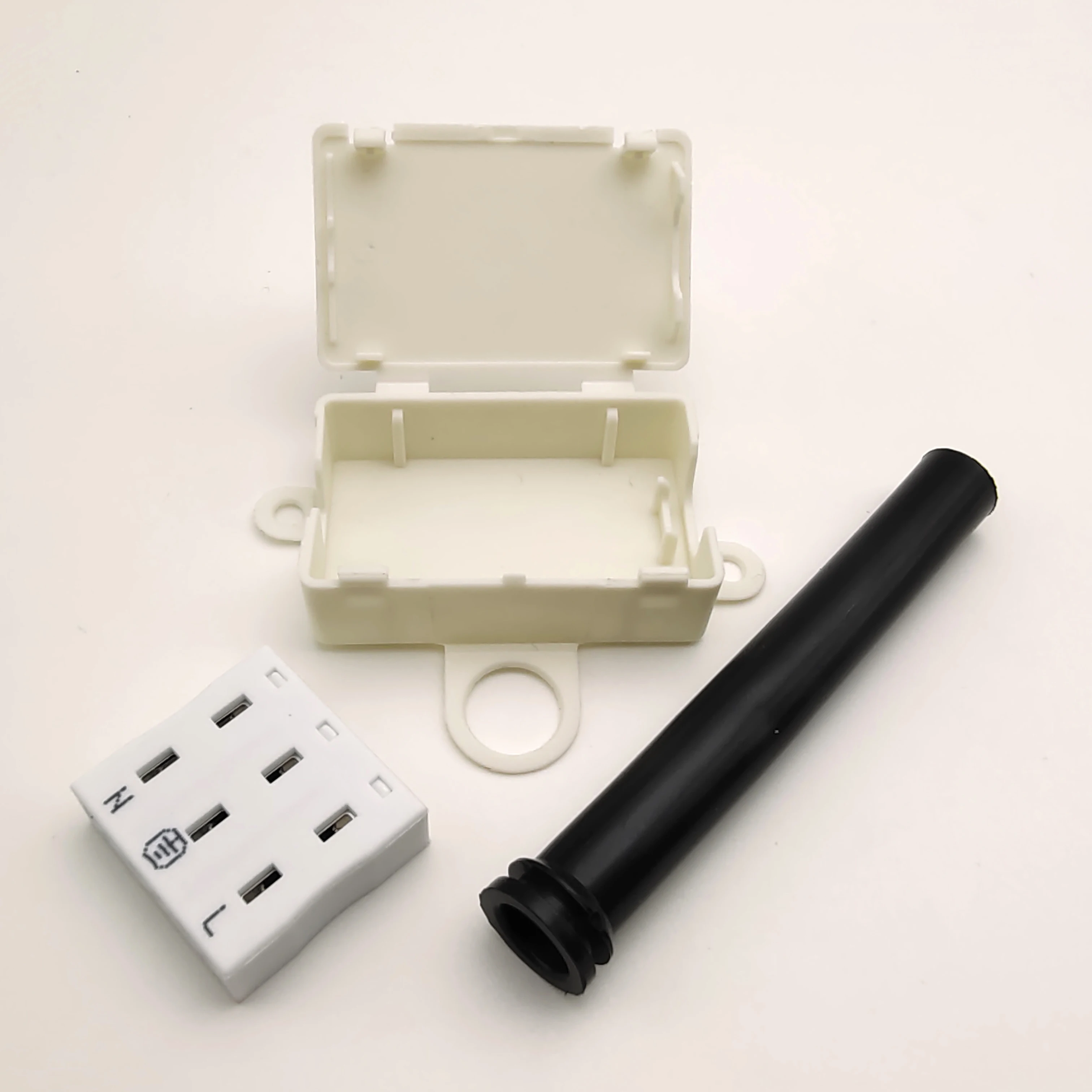 Factory Direct Mouse Tail Junction Box 3way Lighting Cable Box With