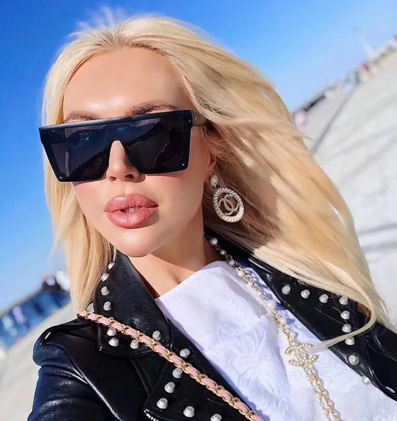 

Fashion Sunglasses Bright black fashion trend sunglasses for men and women