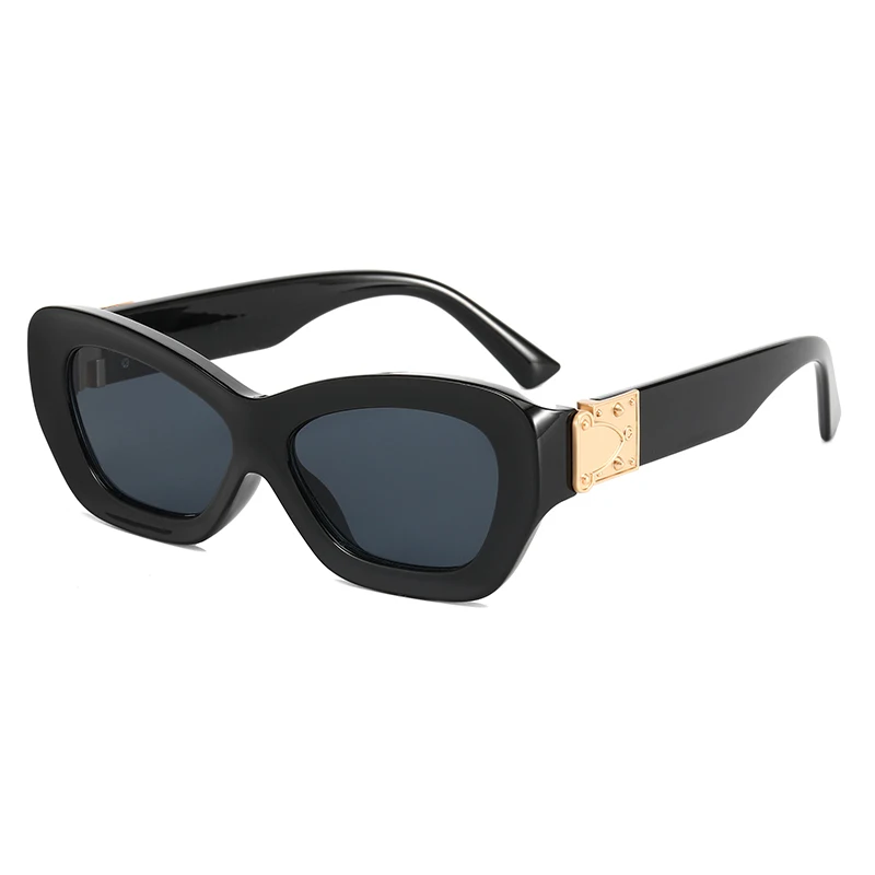 

Superhot Eyewear 17445 Fashion Vintage Luxury 2021 Rectangle Sunglasses