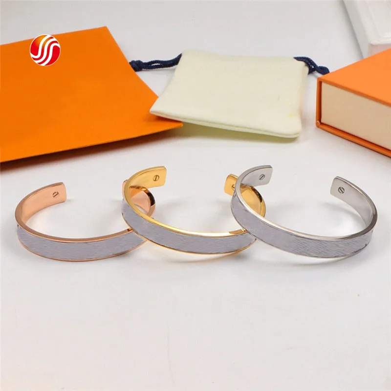 

Vintage Printed Men Women Open Designer Titanium Steel Bracelets 3 Colors Bangles Jewelry