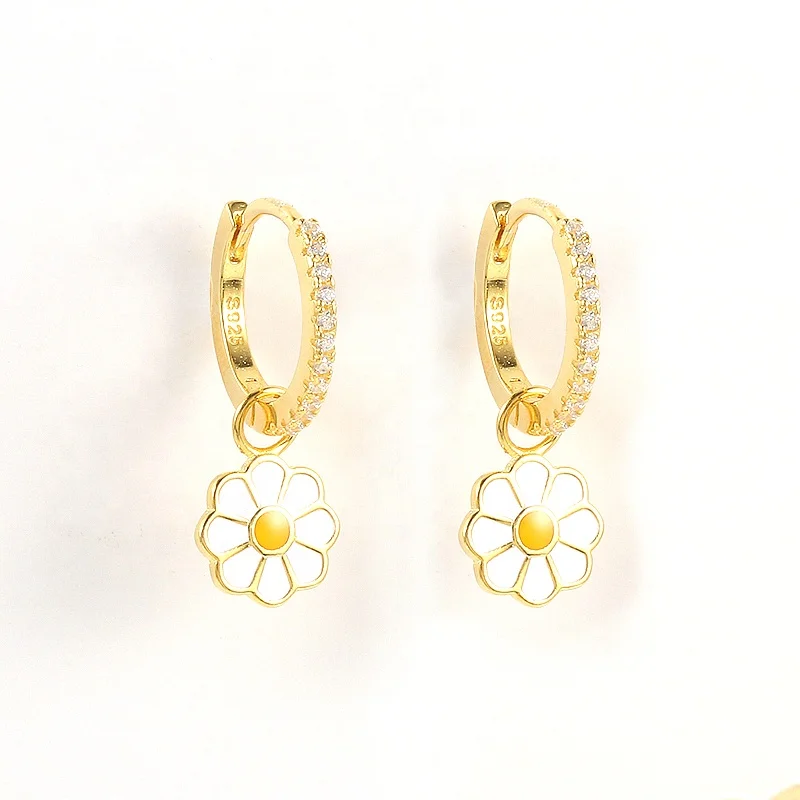 

CANNER 2021 Summer Hot Sale fashion INS style 18K gold plated cute charming daisy flower pendant earrings jewelry for women