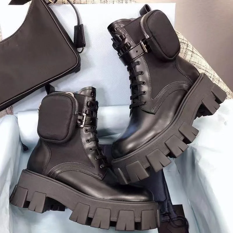 

Brand designer New Home Purse Pocket Ankle Boots With Thick Soled Raise Leather British Wind Gear Sole Ankle Boots