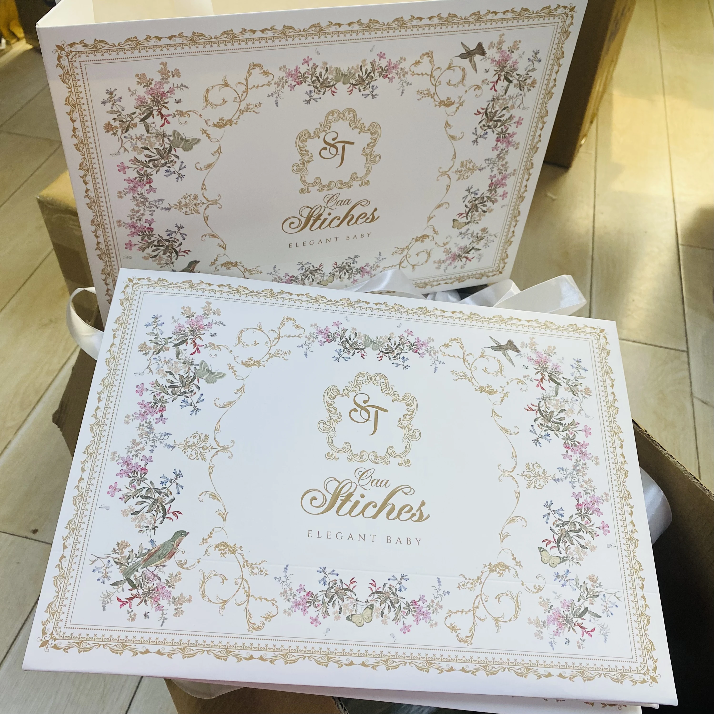 Gift Paper Bag Custom Packaging Paper Bags Clothing Cardboard Shopping Kraft Carrier Bag