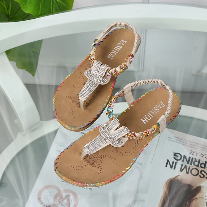 

2021 summer new rhinestone flip-flops herringbone beach shoes flat sandals European and American large size wholesale, Khaki,black