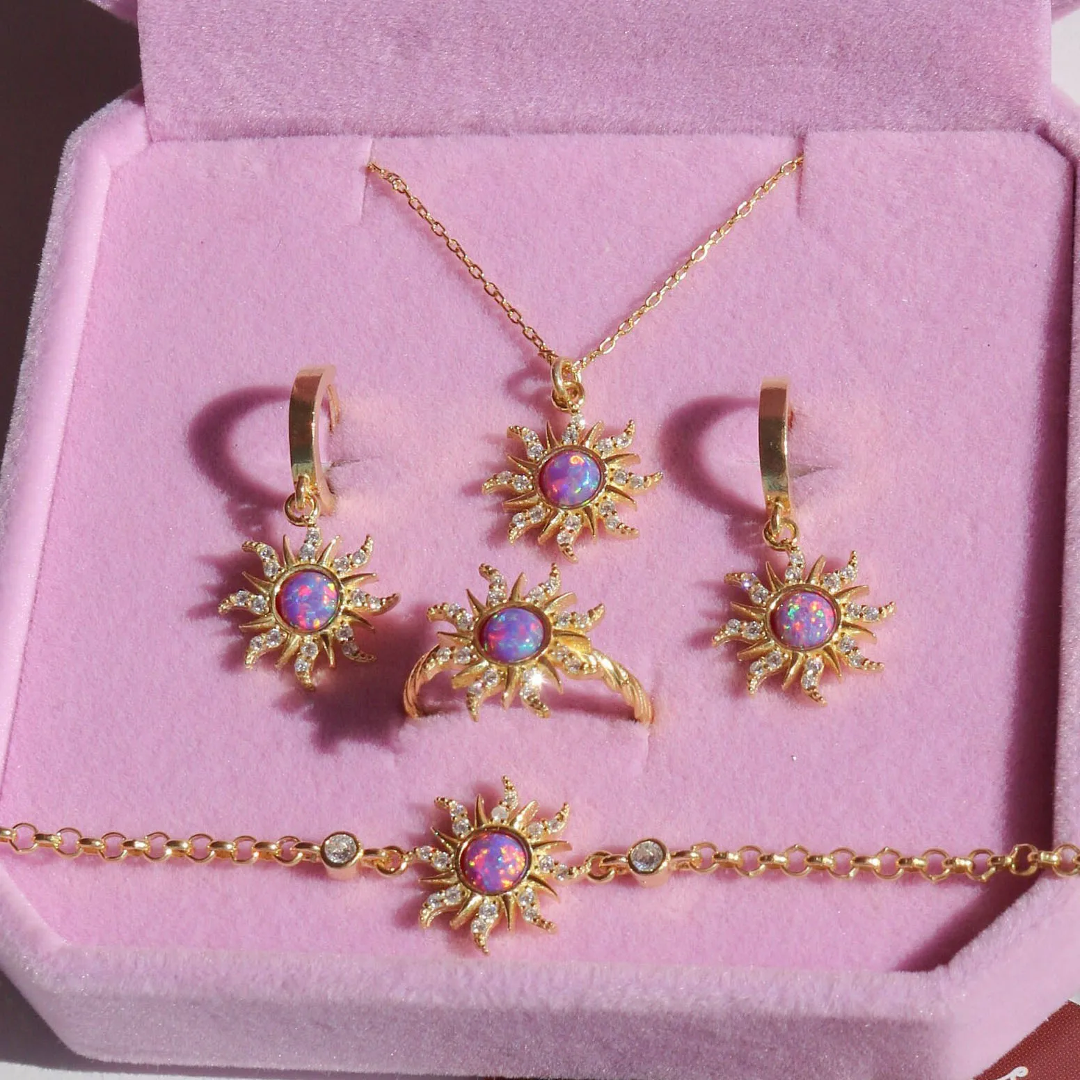 

Light Luxury Candy Multicolored Opal Jewelry Set Zircon Sun Star Inlaid Opal Gold Plated Earrings Necklace Ring