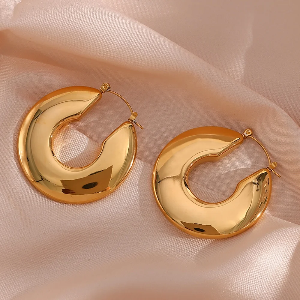 

Chunky 18k Gold Plated Hollow Out Hoop Earring Tarnish Free Stainless Steel Statement Hoop Earring For Women