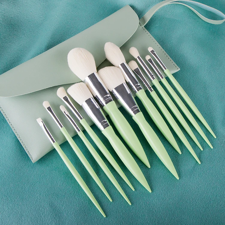 

12pcs Oem Custom Logo Light Green Makeup Brush Set Green Make Up Brushes With Bag