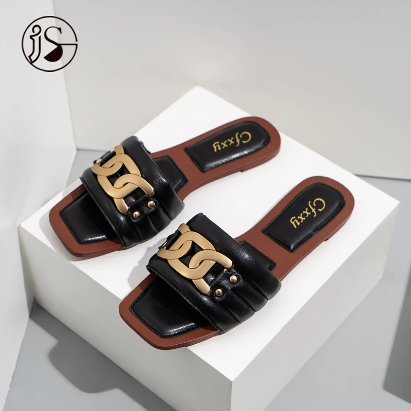

Flat-bottomed slippers with metal buttons A popular new design for women The latest fashion slippers Hot selling slides, Picture
