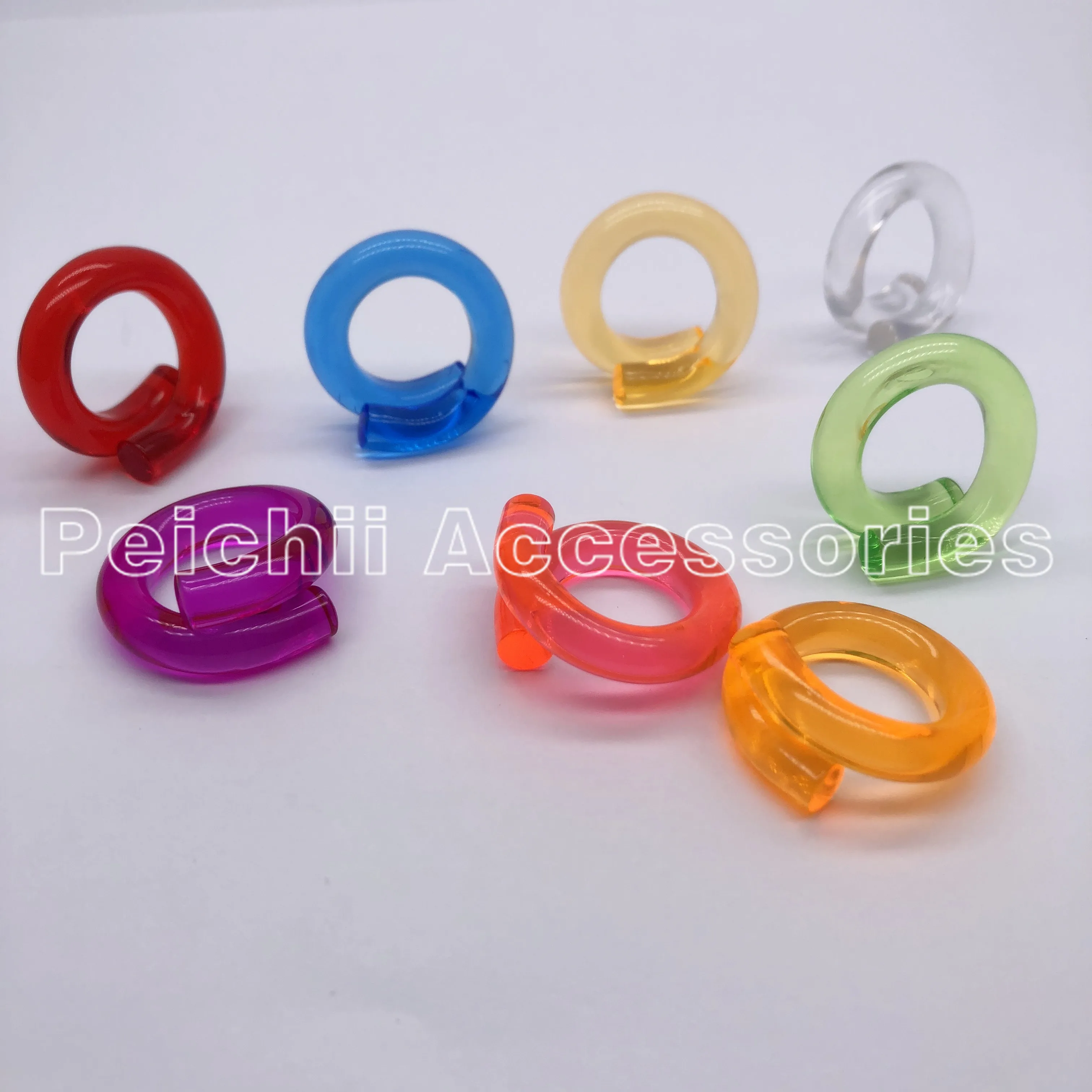 

High quality Fashion acrylic knot finger ring statement colorful knot acrylic jewelry OEM factory, Picture