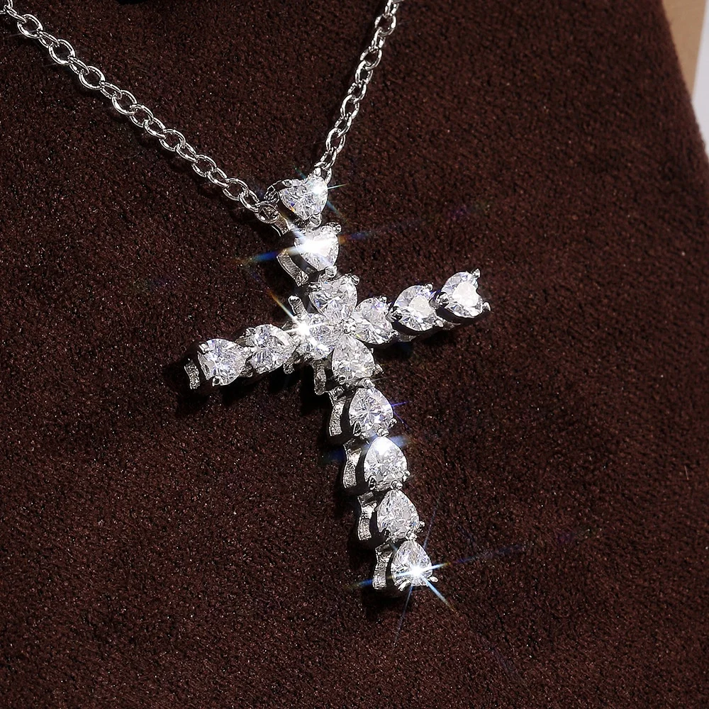 

Luxury Crystal Cross for Women Pendent Necklaces Delicate Valentine's Day Present Versatile Female Necklace, Picture shows